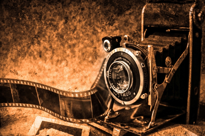 photographe-CUEBRIS-min_light-wood-night-camera-photography-vintage-1245236-pxhere.com